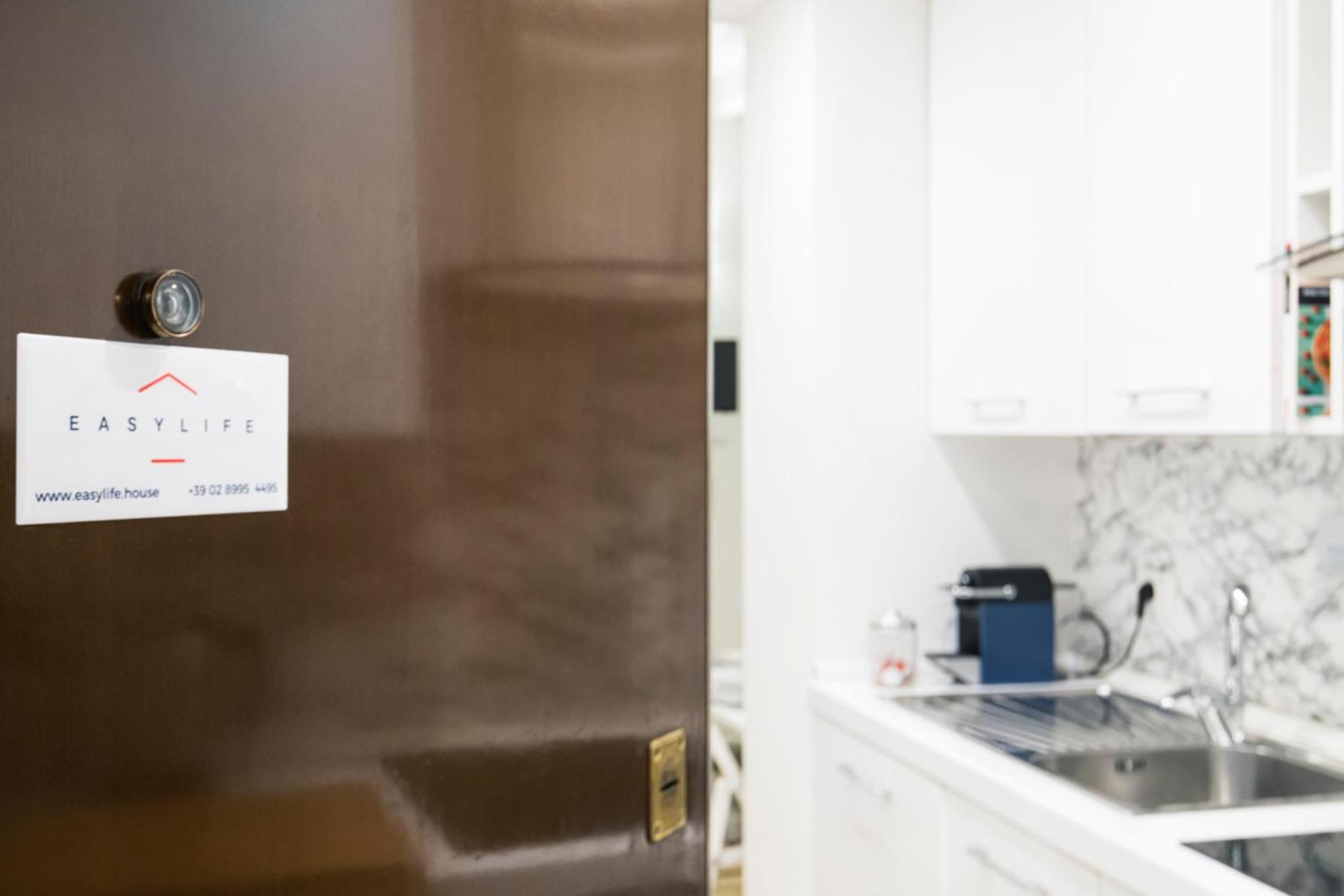 Amazing, New & Fully Furnished Studio In Duomo Milan Bagian luar foto