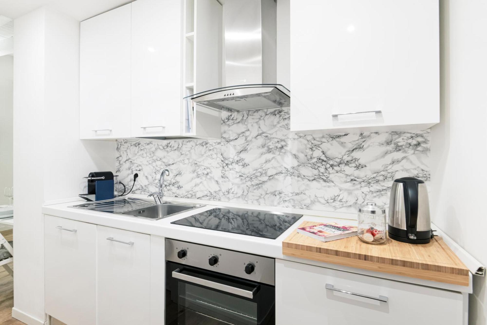 Amazing, New & Fully Furnished Studio In Duomo Milan Bagian luar foto